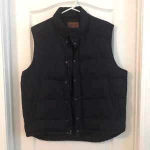 NWOT UNISEX PUFFER JACKET!